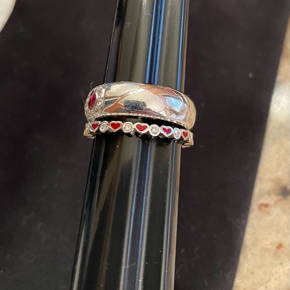 18K RED ENAMEL HEARTS & PAVE DIAMONDS HIDALGO STACKABLE RING SET - Picture 7 of 9